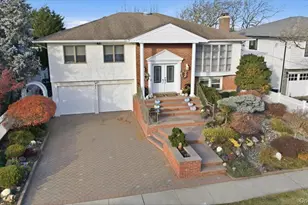 31 Regent Dr, Long Beach, NY 11561 - Photo 37