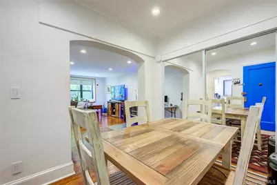 2 Town House Place #2-H, Great Neck, NY 11021 - Photo 9