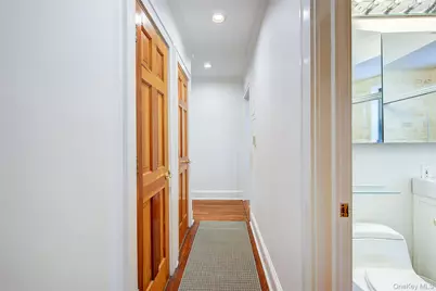 2 Town House Place #2-H, Great Neck, NY 11021 - Photo 35