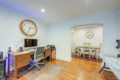 2 Town House Place #2-H, Great Neck, NY 11021 - Photo 15