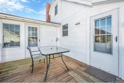 92 E John Street, Lindenhurst, NY 11757 - Photo 23