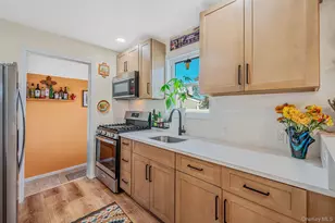 92 E John St, Lindenhurst, NY 11757 - Photo 9