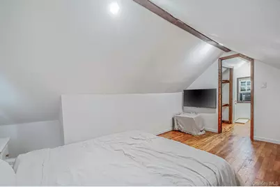 92 E John Street, Lindenhurst, NY 11757 - Photo 19