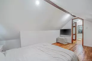 92 E John St, Lindenhurst, NY 11757 - Photo 19