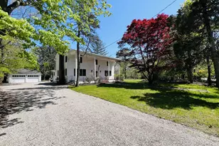 35 Mott Ln, Brookhaven, NY 11719 - Photo 3