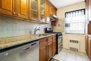 73-44 Austin St, Forest Hills, NY 11375 - Photo 7