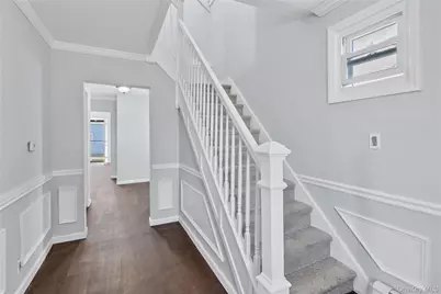 81 Fairground Avenue, Huntington Station, NY 11746 - Photo 3