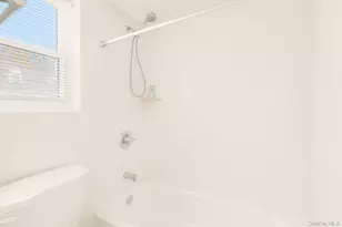 174 Mills Pond Rd, Saint James, NY 11780 - Photo 5