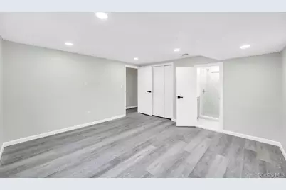 15 Duane Drive, Ronkonkoma, NY 11779 - Photo 17