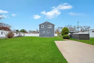 15 Duane Dr, Ronkonkoma, NY 11779 - Photo 5