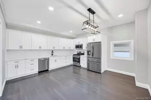 15 Duane Dr, Ronkonkoma, NY 11779 - Photo 11