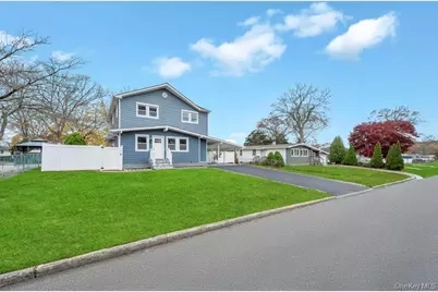 15 Duane Drive, Ronkonkoma, NY 11779 - Photo 3