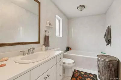 318 E Olive Street #Upper, Long Beach, NY 11561 - Photo 7