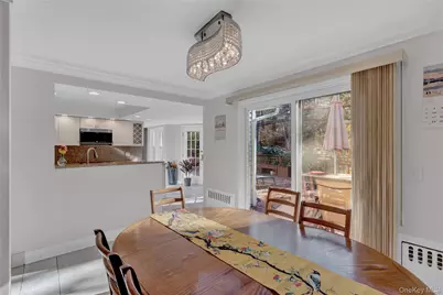 165 Tara Drive, Roslyn, NY 11576 - Photo 11