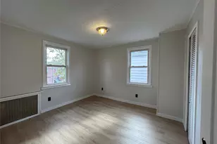 77-25 169th St, Fresh Meadows, NY 11366 - Photo 3