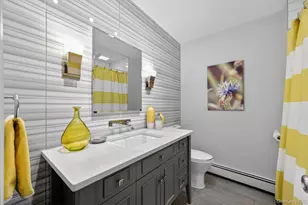 14 Oak Point Dr S, Bayville, NY 11709 - Photo 27