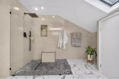 14 Oak Point Drive S, Bayville, NY 11709 - Photo 23