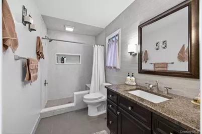 14 Oak Point Drive S, Bayville, NY 11709 - Photo 29