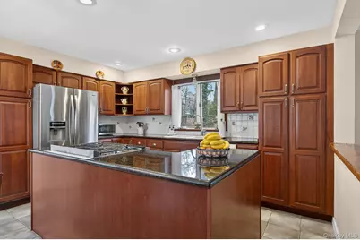 14 Oak Point Drive S, Bayville, NY 11709 - Photo 13