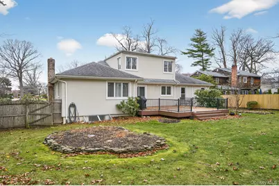 14 Oak Point Drive S, Bayville, NY 11709 - Photo 33