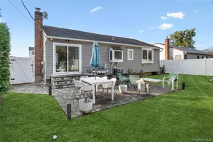 48 Elliot Dr, Hicksville, NY 11801 - Photo 31