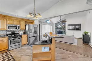 803 S 7th St, Lindenhurst, NY 11757 - Photo 3