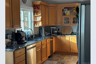 40 Alton Road, Babylon, NY 11702 - Photo 19