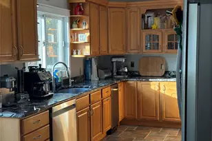 40 Alton Rd, Babylon, NY 11702 - Photo 19