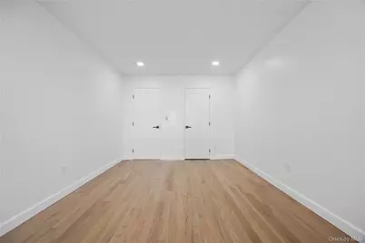 3135 Spencer Drive, Bronx, NY 10465 - Photo 13