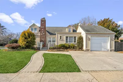 126 Oakland Avenue, West Hempstead, NY 11552 - Photo 1