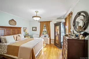 126 Oakland Ave, West Hempstead, NY 11552 - Photo 19