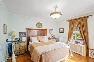 126 Oakland Ave, West Hempstead, NY 11552 - Photo 17