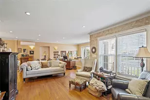 126 Oakland Ave, West Hempstead, NY 11552 - Photo 9