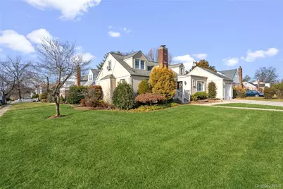 126 Oakland Avenue, West Hempstead, NY 11552 - Photo 29