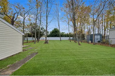 74 Nassau Street, Islip Terrace, NY 11752 - Photo 31