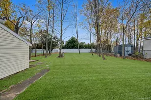 74 Nassau St, Islip Terrace, NY 11752 - Photo 31