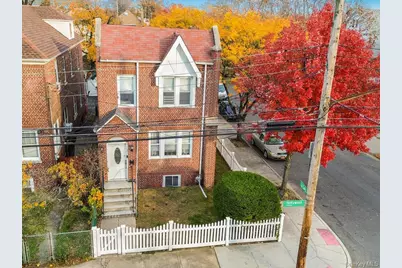 1352 Hollywood Avenue, Bronx, NY 10461 - Photo 1
