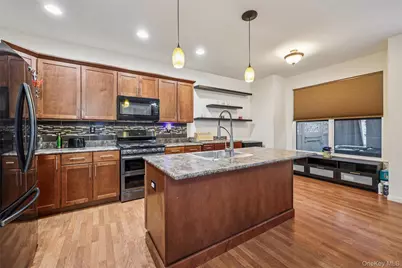 22 Rosecrest Court, Middletown, NY 10940 - Photo 3