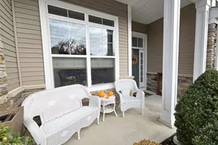 137 Grace Hall Ln, Yaphank, NY 11980 - Photo 3