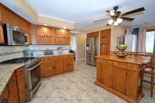 27 Albright Rd, Coram, NY 11727 - Photo 13