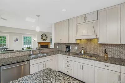 3 Sally's Path, East Hampton, NY 11937 - Photo 9