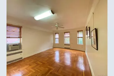 7915 35th Avenue #3C, Jackson Heights, NY 11372 - Photo 9