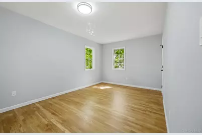 10 Woodland Lane, Huntington, NY 11743 - Photo 17