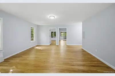 10 Woodland Lane, Huntington, NY 11743 - Photo 5