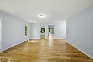 10 Woodland Ln, Huntington, NY 11743 - Photo 5