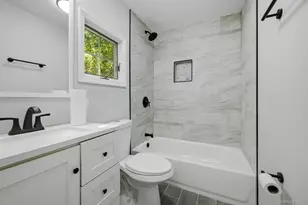 10 Woodland Ln, Huntington, NY 11743 - Photo 13