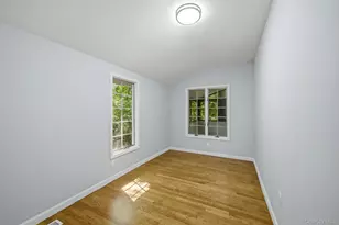 10 Woodland Ln, Huntington, NY 11743 - Photo 7