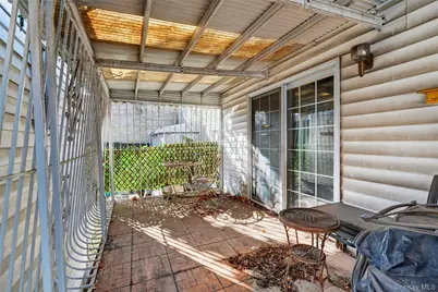 376 Bronx Park Avenue, Bronx, NY 10460 - Photo 11