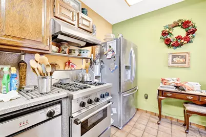 376 Bronx Park Avenue, Bronx, NY 10460 - Photo 17