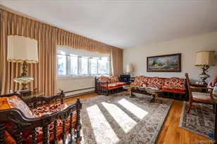 212 Lakeview Ave, Malverne, NY 11565 - Photo 3